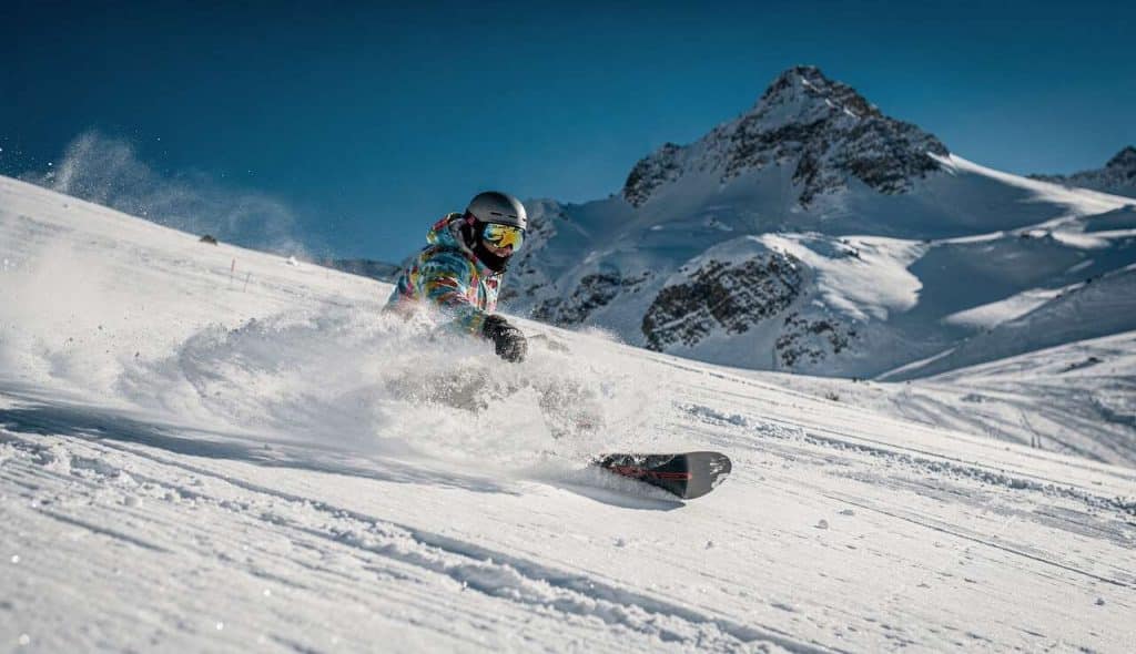 Comment faire du snowboard : astuces et conseils