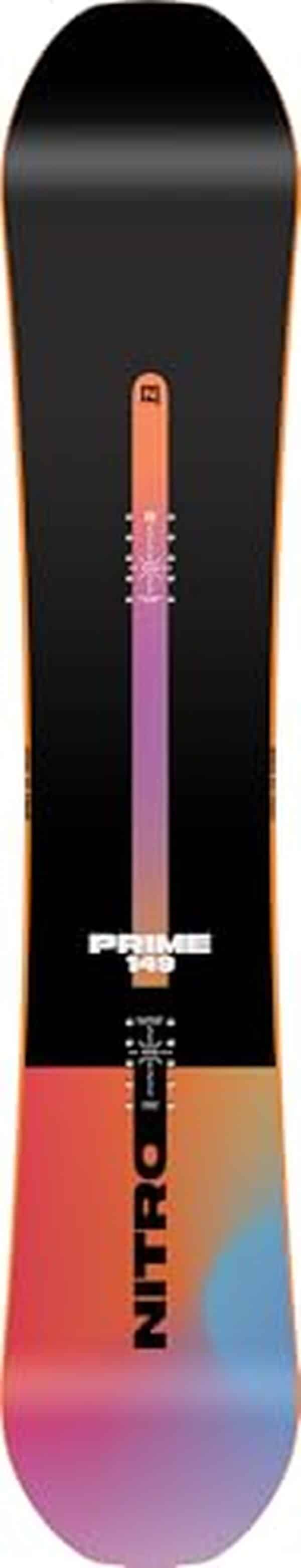 Découvrez l'essai détaillé du snowboard Nitro Prime Chroma CAM-Out BRD 25 pour explorer toutes les pistes avec style et efficacité